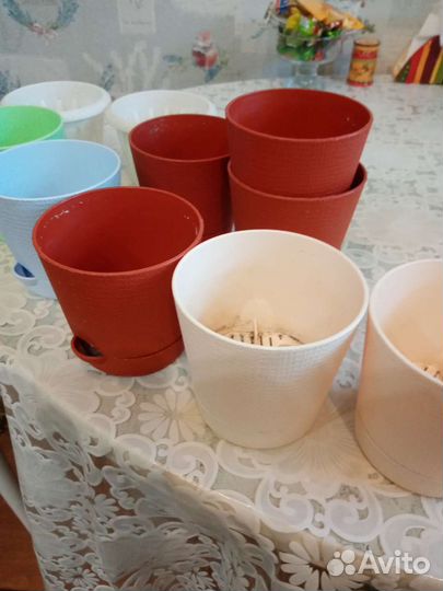 Горшочки под фиалки, кактусы