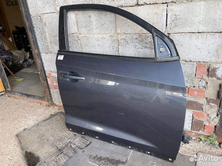 Передняя правая дверь Хендай Туксон 3 TL