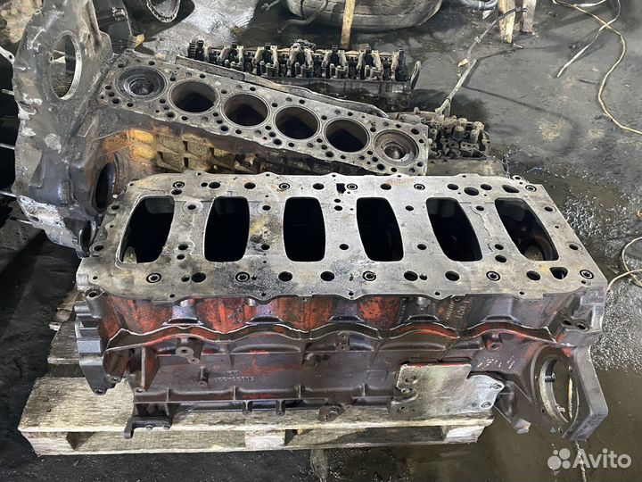 Блок двигателя Cursor 10 500334227 для Iveco Stral