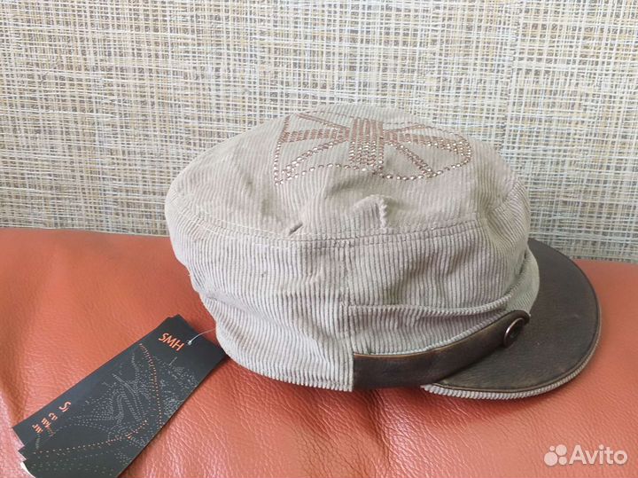 Кепка женская вельветовая