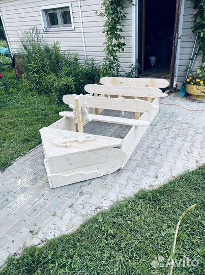 Детский кораблик