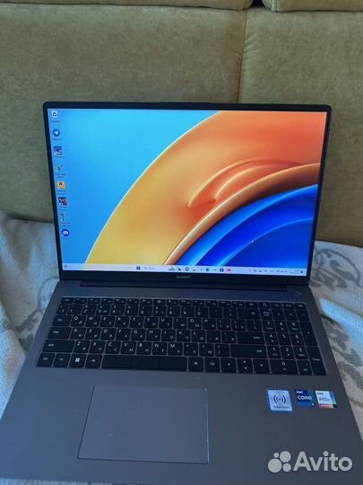 Huawei matebook d16 i7