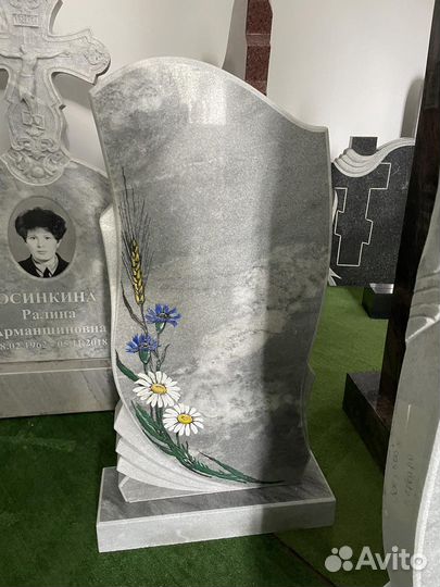 Памятники гранитная крошка, мрамор, гранит