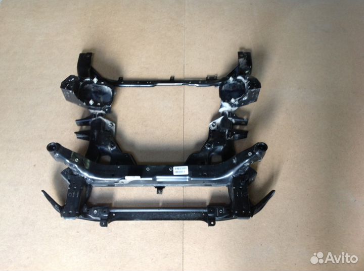 Подрамник BMW X5 E70