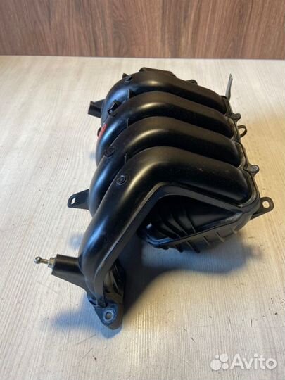 Коллектор впускной Toyota Corolla 180 1ZR-FE 2013