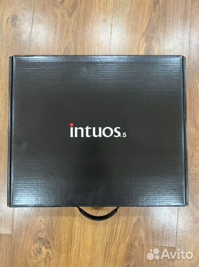 Графический планшет wacom intuos touch 5 s