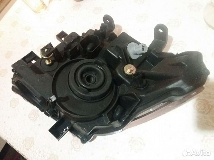 Фара правая, корпус. Панфиндер