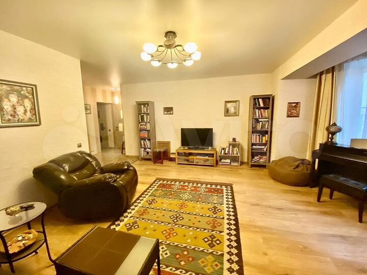 3-к. квартира, 98,7 м², 2/7 эт.