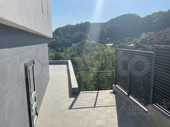 Коттедж 160 м² на участке 6 сот.