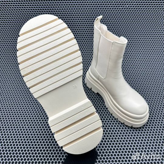 Ботинки женские