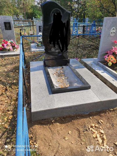 Памятники