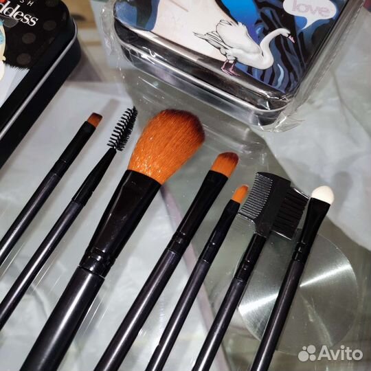 Кисти для макияжа