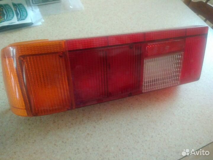 Фонарь задний левый на Москвич 2141