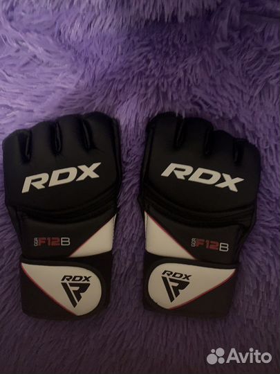 Боксерские перчатки