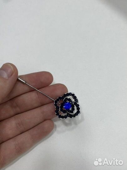 Брошь (на иголке)