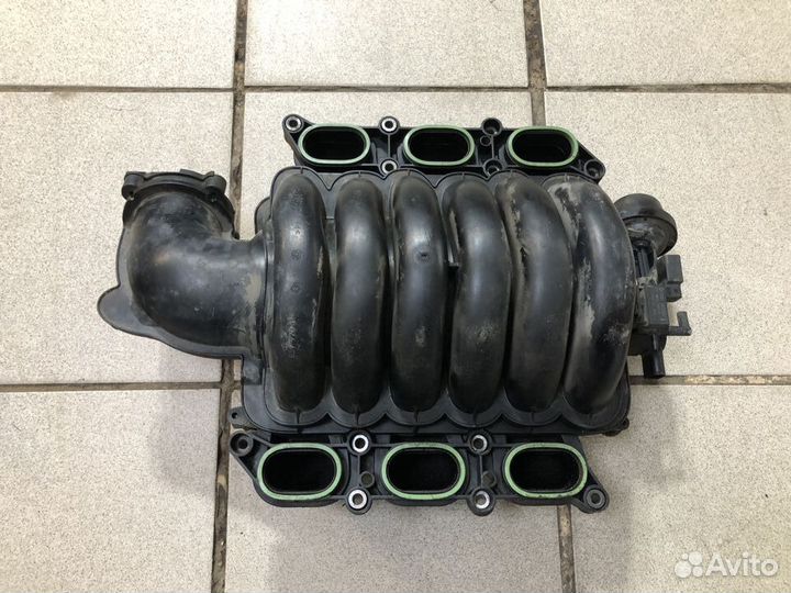 Впускной коллектор Audi A6 C6 3.2 BYU