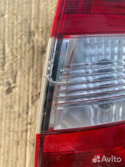 Фонарь задний правый Skoda Rapid 1