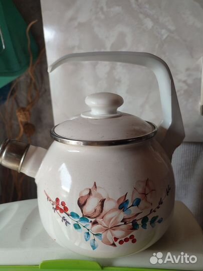Эмалированный чайник