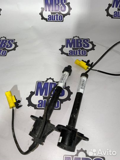 Пиропатрон петли капота Mercedes-Benz GLC-Класс