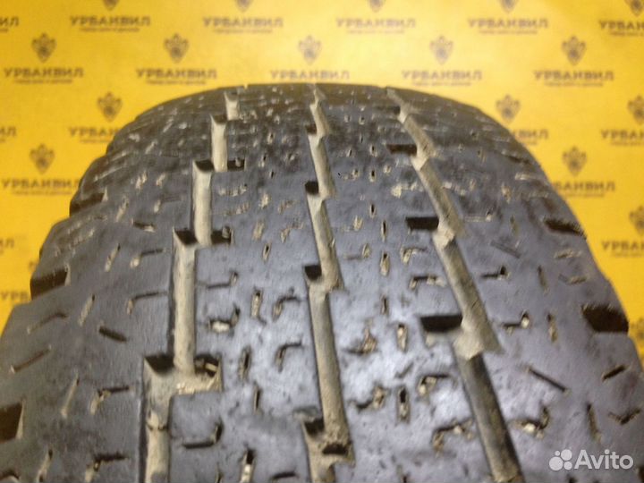 Michelin Agilis 81 185 R14 102R