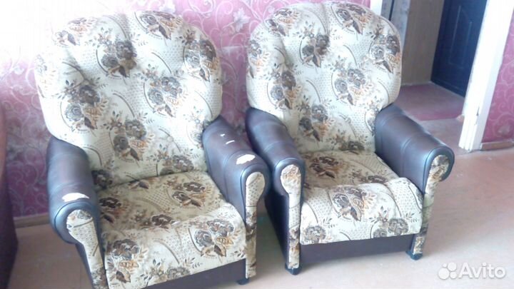 Два кресла