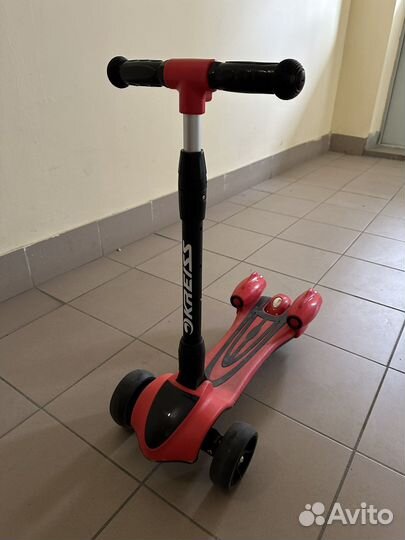 Самокат детский трехколесный
