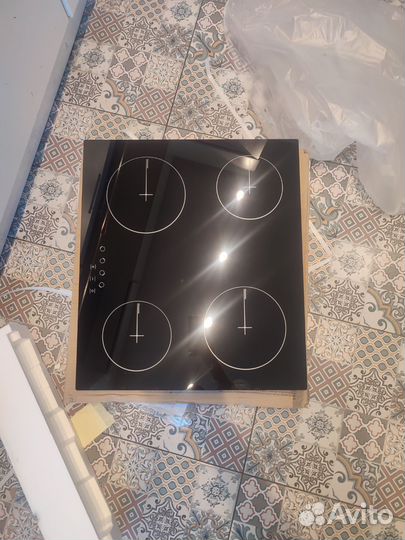 Варочная панель Simfer. Новая
