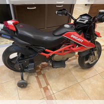 Мотоцикл детский Peg-Perego Ducati