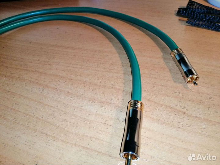 Межблочный кабель RCA McIntosh (300мм x 8мм)