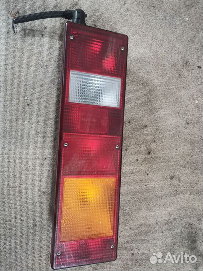 Задний фонарь