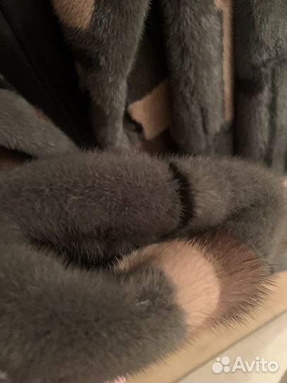 Шуба втрой меховой новая