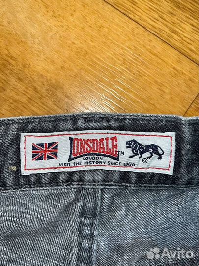 Джинсы Lonsdale