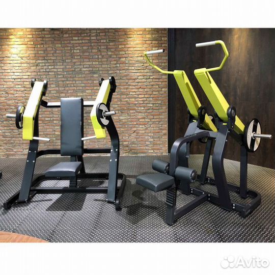 D915 Наклонный жим от груди (Incline Chest Press)