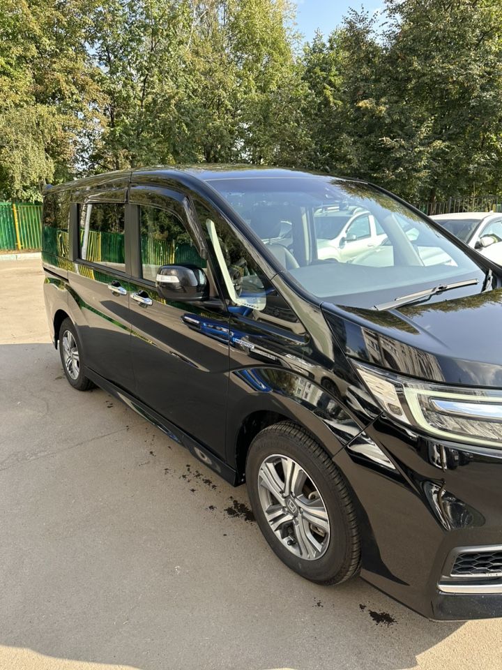 Honda Stepwgn: фото владельца