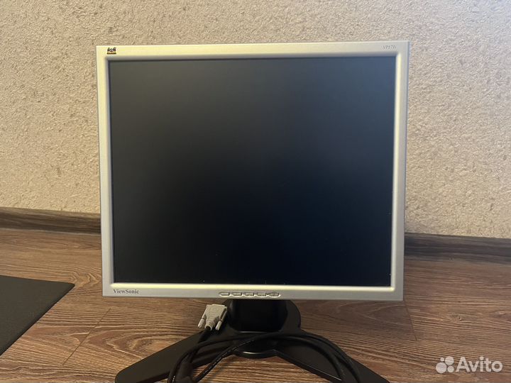 Монитор Viewsonic vp171s