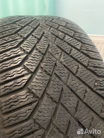 Continental ContiVikingContact 7 235/45 R18 T