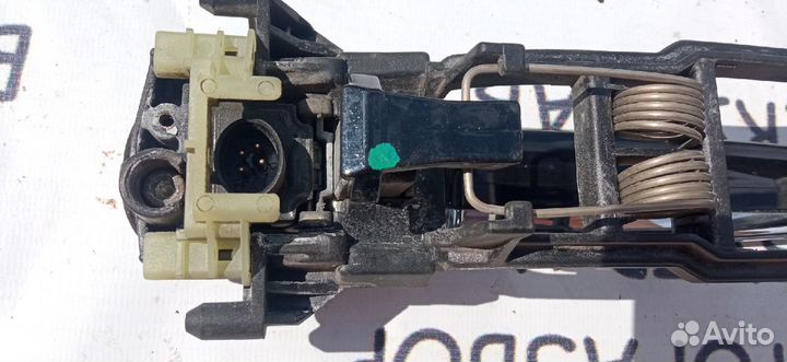 Ручка двери внешняя передняя правая mercedes-benz