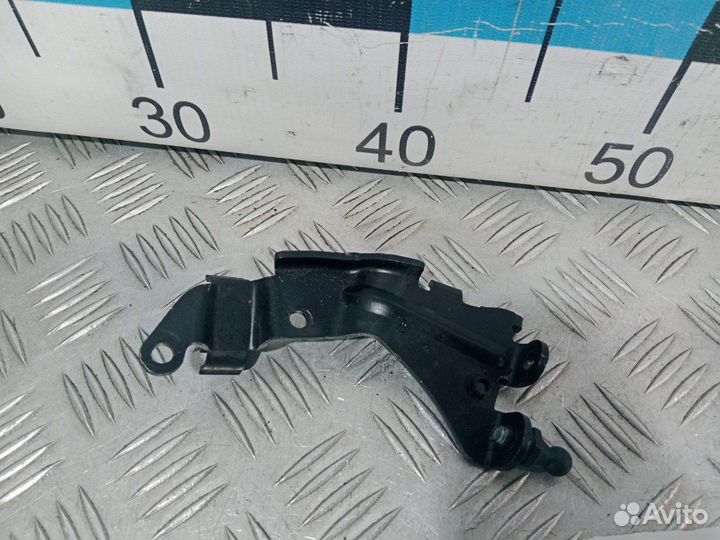 Б/У Кронштейн двигателя Audi A4 A5#001
