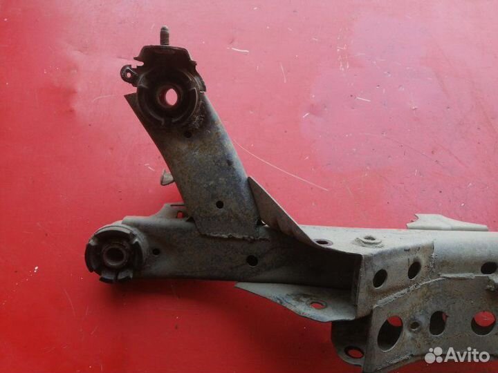 Балка подвески задняя Toyota Avensis Т250