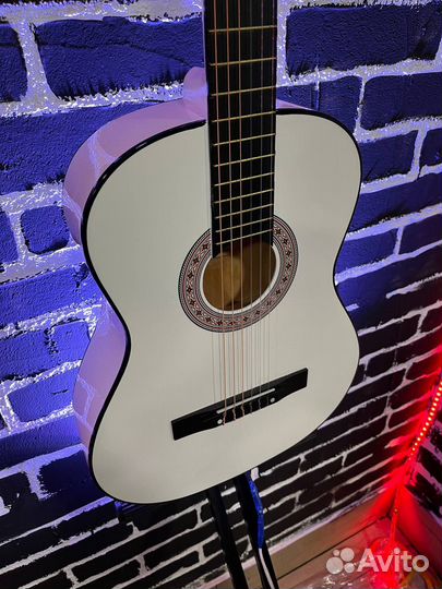 Гитара классическая