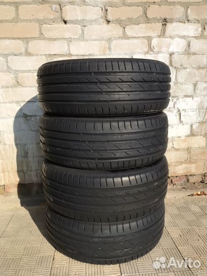 Nokian Tyres Hakka Black 215/55 R17