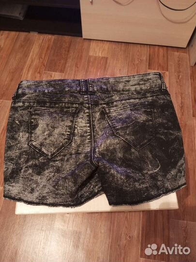 Шорты фирменные