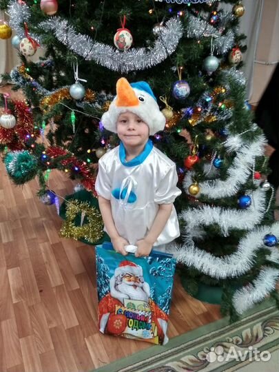 Прокат новогодних костюмов (гном,волк,снеговик)