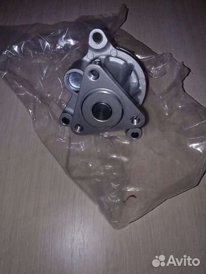 Форд Мондео 3, 4. Помпа охлаждения 1.8-2.0