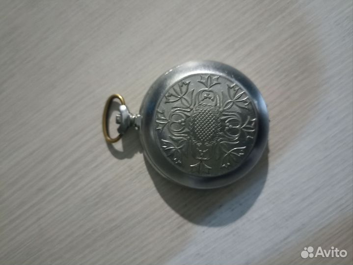Часы карманные молния