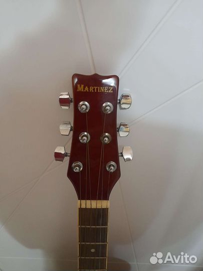 Акустическая гитара новая