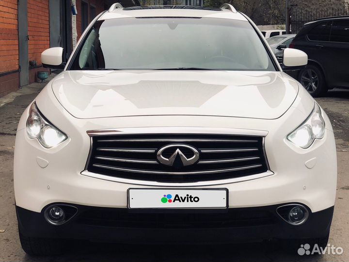 Infiniti QX70 3.0 AT, 2014, 182 000 км