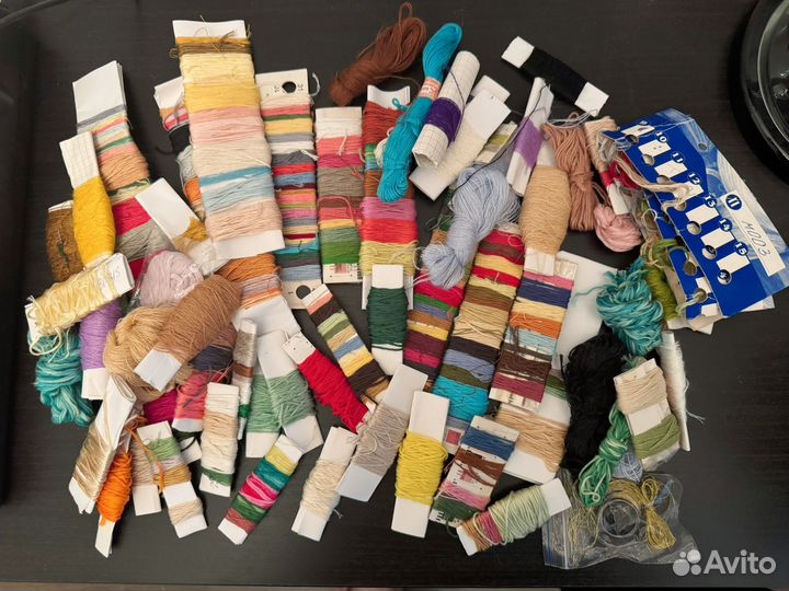 Мулине нитки, бисер, пяльцы, набор вышивка