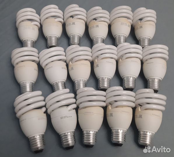 Лампы энергосберегающие Philips Tornado (17 штук)