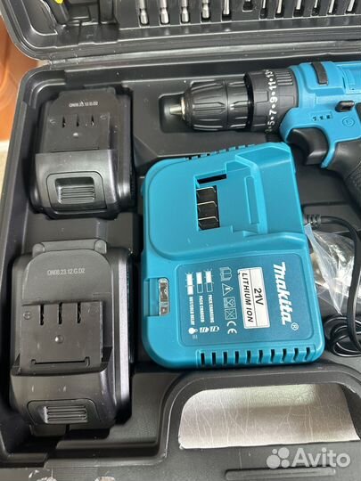 Шуруповерт makita 21v + набор инструментов